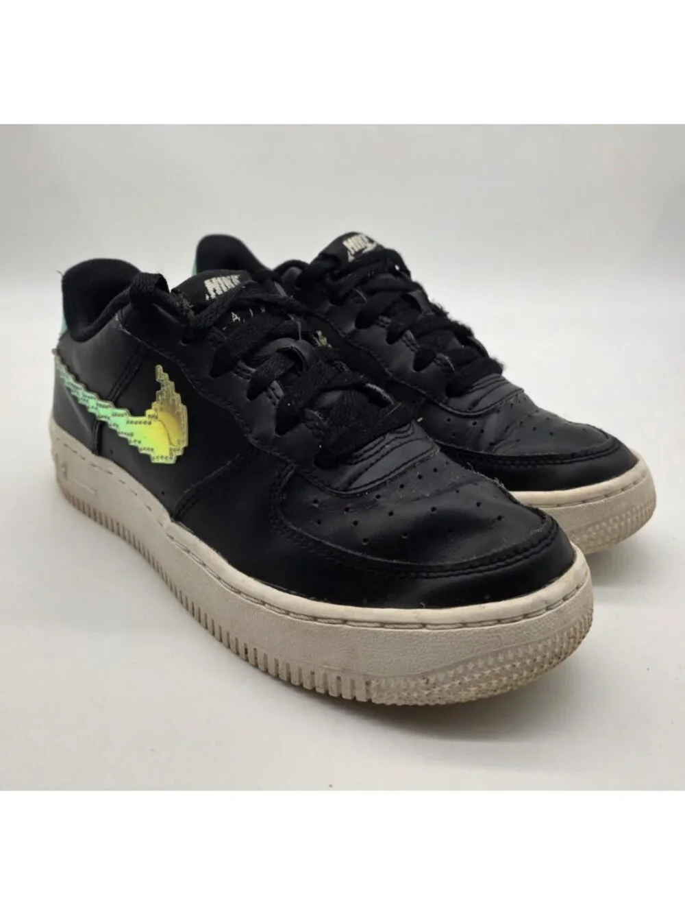 Nike Air Force 1 Sneakers Child Size 4.5 Low LV8 Digital Swoosh Black Shoes